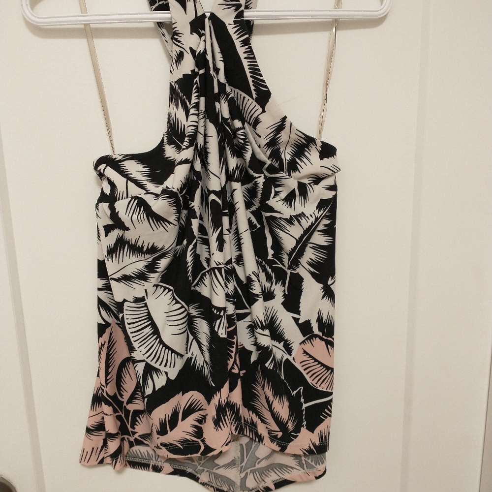 Halter top with Hawaiian print
